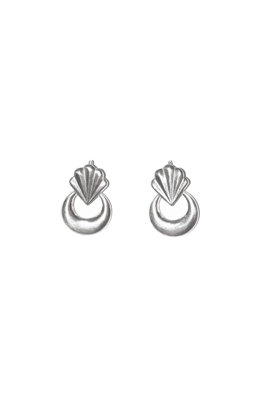 CRESCENT SHELL EARRINGS (STERLING SILVER)