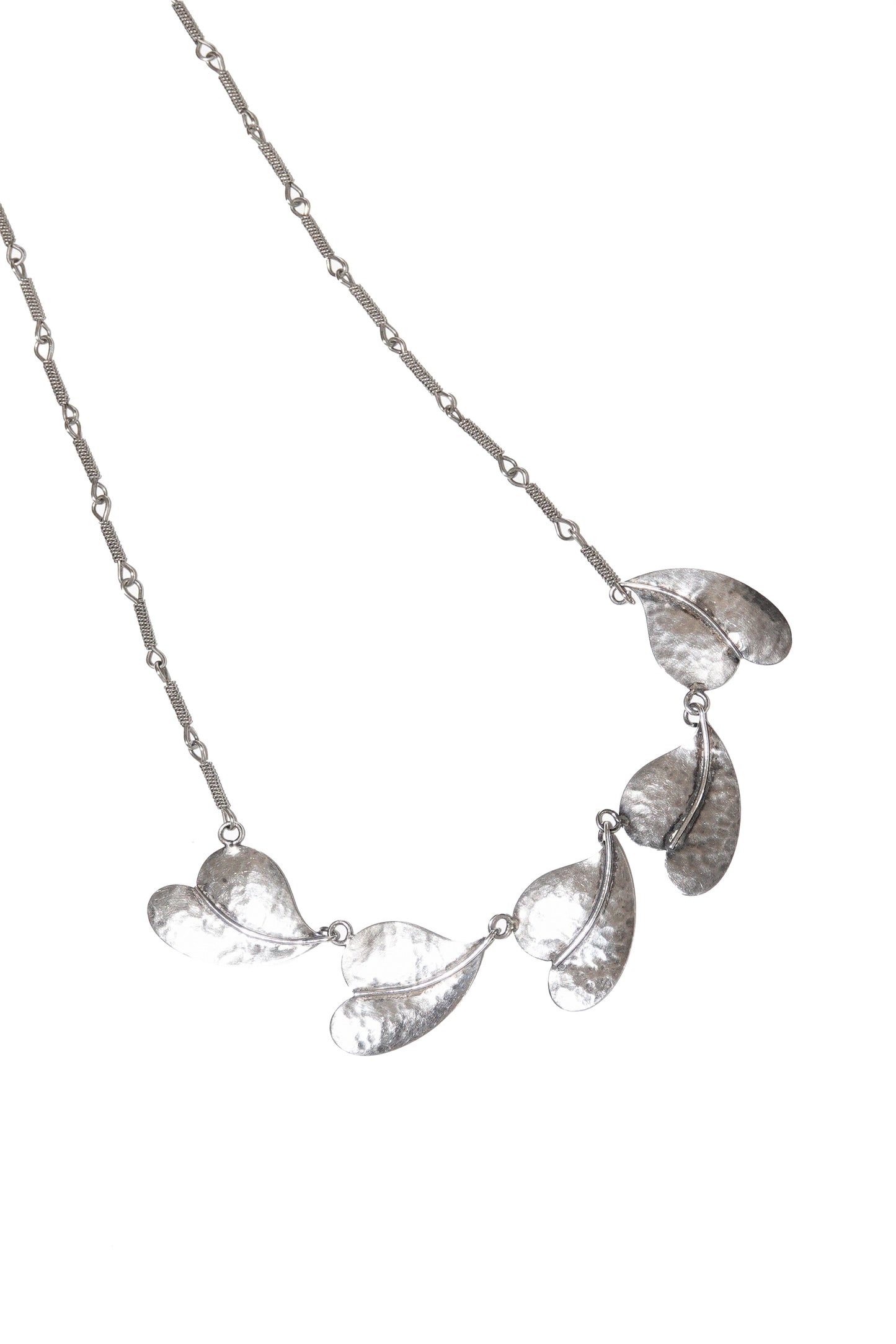 HAMMERED LILY NECKLACE (STERLING SILVER)